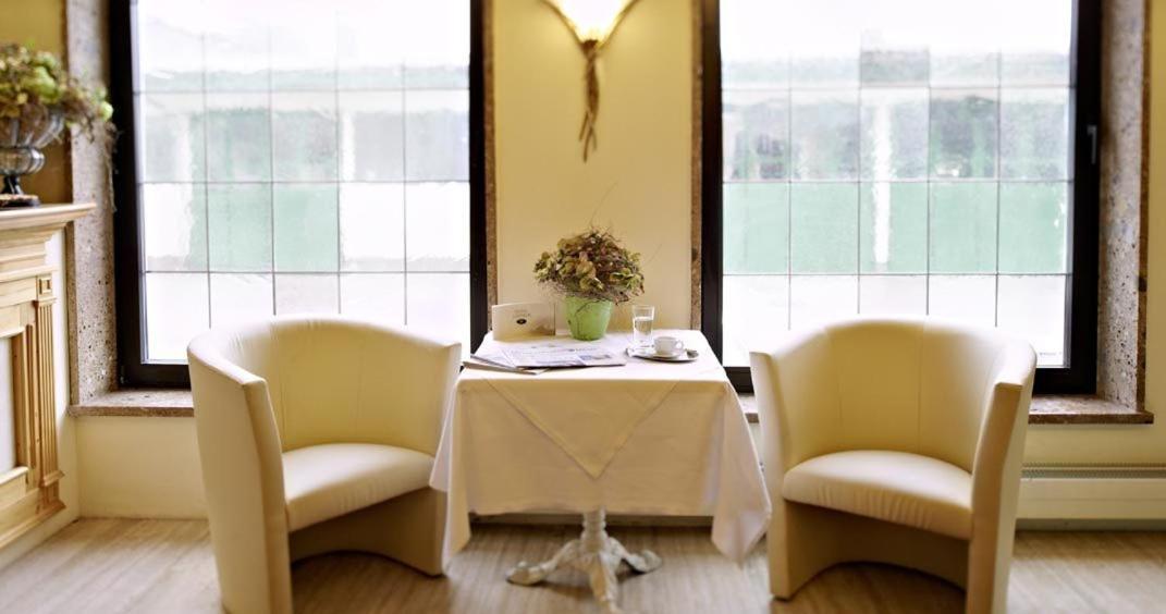 Hotel Lindner Vocklabruck Bagian luar foto