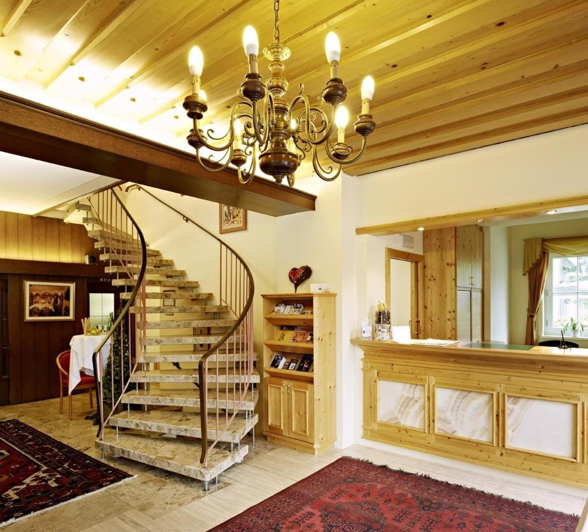 Hotel Lindner Vocklabruck Bagian luar foto